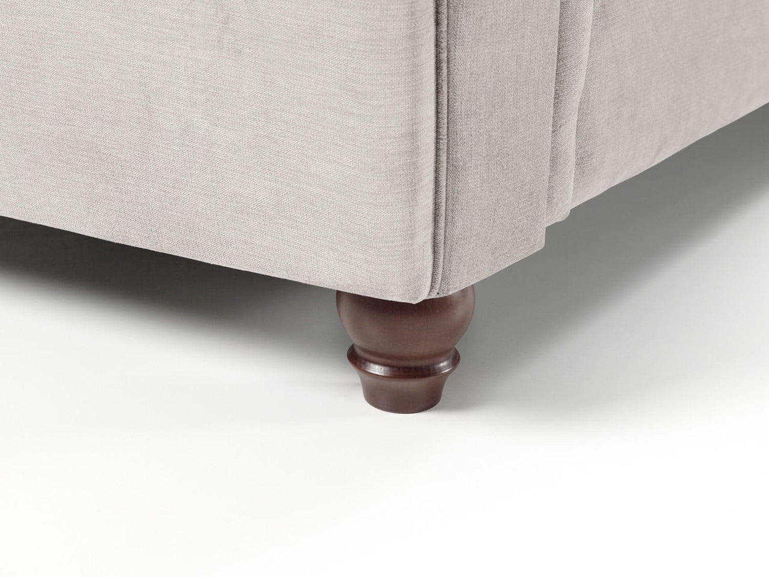 Windsor Fullback Sofa Right Corner